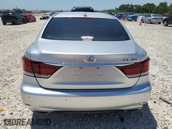 ✅ 2013 Lexus LS 460 • VIN: JTHBL5EF2D5124756 • Lot: 56644645. Wystawiony na Copart z przebiegiem 72 628 mil. Bezpłatny archiwum sprzedaży aukcyjnych z USA i szczegółowy raport historii pojazdu na DreamBid. Zdjęcie 6.
