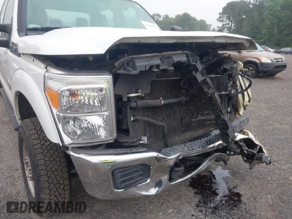 ✅ 2015 Ford F-250 Lariat • VIN: 1FT7W2BT8FEA55629 • Lot: 42285837. Listed on IAAI with 105,684 mi. Free auction sales archive from the USA and detailed vehicle history report at DreamBid. Image 18.