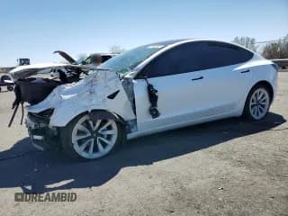 ✅ 2022 Tesla Model 3 Long Range • VIN: 5YJ3E1EB2NF296954 • Lot: 67043365. Wystawiony na Copart z przebiegiem 33 557 mil. Bezpłatny archiwum sprzedaży aukcyjnych z USA i szczegółowy raport historii pojazdu na DreamBid. Zdjęcie 1.