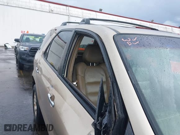 ✅ 2001 Acura MDX Touring • VIN: 2HNYD18691H503961 • Lot: 41978660. Wystawiony na IAAI z przebiegiem 251 752 mil. Bezpłatny archiwum sprzedaży aukcyjnych z USA i szczegółowy raport historii pojazdu na DreamBid. Zdjęcie 17.