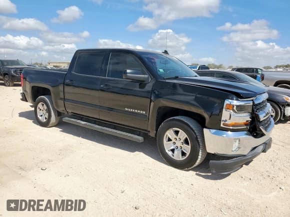 ✅ 2018 Chevrolet Silverado 1500 LT • VIN: 3GCPCREC8JG318572 • Lot: 68944925. Wystawiony na Copart z przebiegiem 83 964 mil. Bezpłatny archiwum sprzedaży aukcyjnych z USA i szczegółowy raport historii pojazdu na DreamBid. Zdjęcie 4.