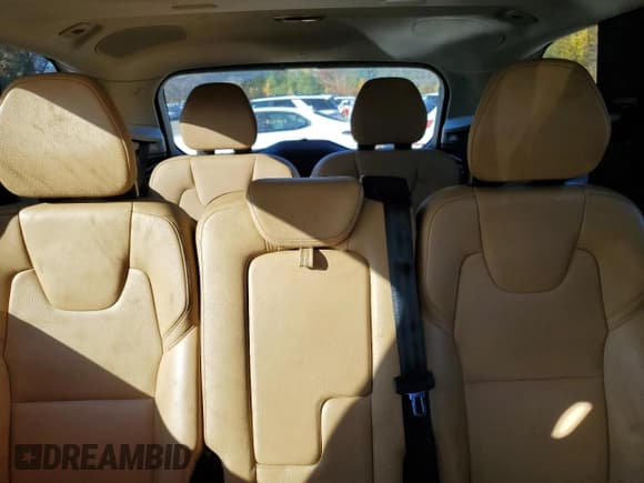 ✅ 2016 Volvo XC90 T6 Momentum • VIN: YV4A22PK6G1036312 • Lot: 89491595. Listed on Copart with 124,008 mi. Free auction sales archive from the USA and detailed vehicle history report at DreamBid. Image 10.