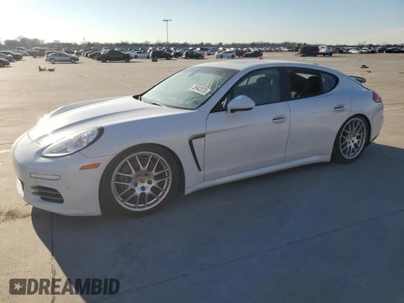 ✅ 2016 Porsche Panamera 4 • VIN: WP0AA2A79GL003481 • Lot: 35942073. Wystawiony na Copart z przebiegiem Nie podano. Bezpłatny archiwum sprzedaży aukcyjnych z USA i szczegółowy raport historii pojazdu na DreamBid. Zdjęcie 1.