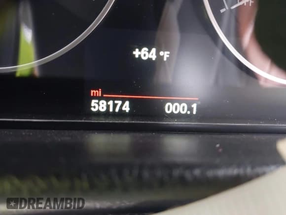 ✅ 2018 BMW 3 Series 340i • VIN: WBA8B3C52JK843397 • Lot: 43321023. Wystawiony na IAAI z przebiegiem 58 174 mil. Bezpłatny archiwum sprzedaży aukcyjnych z USA i szczegółowy raport historii pojazdu na DreamBid. Zdjęcie 15.