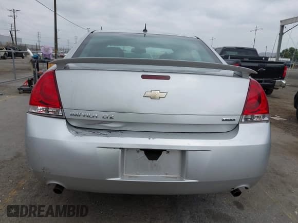 ✅ 2016 Chevrolet Impala LTZ • VIN: 2G1WC5E34G1132915 • Lot: 43325578. Listed on IAAI with 144,317 mi. Free auction sales archive from the USA and detailed vehicle history report at DreamBid. Image 15.