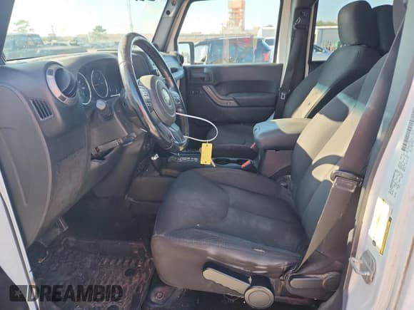 ✅ 2014 Jeep Wrangler Unlimited Sport • VIN: 1C4BJWDG8EL134079 • Lot: 82784685. Listed on Copart with 106,904 mi. Free auction sales archive from the USA and detailed vehicle history report at DreamBid. Image 7.