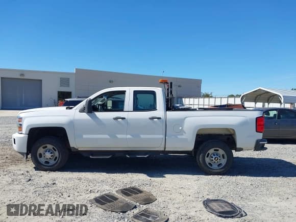 ✅ 2015 Chevrolet Silverado 2500HD Work Truck • VIN: 1GC2CUEG7FZ519192 • Лот: 43494305. Опубликован ранее на IAAI с пробегом 215 257 миль. Бесплатный доступ к архиву аукционных продаж из США и подробный отчёт об истории автомобиля на DreamBid. Изображение 14.