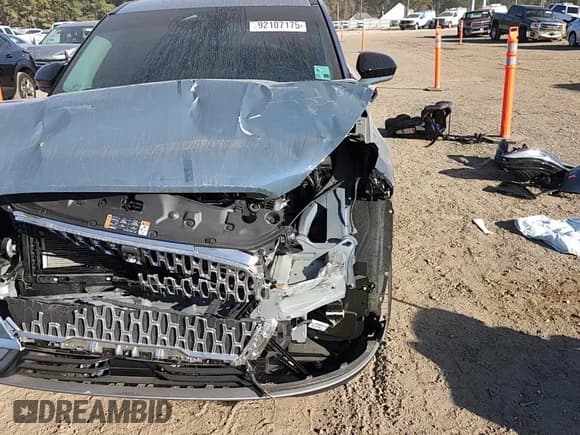 ✅ 2025 Lincoln Corsair Premiere • VIN: 5LMCJ1CA0SUL05958 • Lot: 92107175. Listed on Copart with 6,206 mi. Free auction sales archive from the USA and detailed vehicle history report at DreamBid. Image 15.