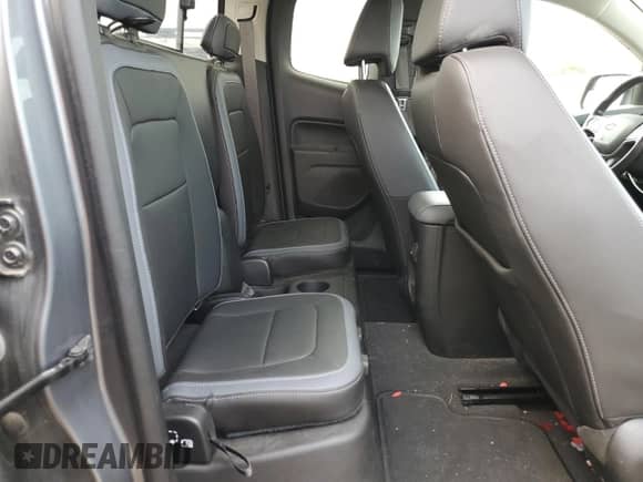 2021 Chevrolet Colorado 4WD Z71 z VIN 1GCHTDEN8M1244758, wystawiony jako Copart lot #59728985 z przebiegiem 62 020 mil mil oraz Szkoda całkowita • Salvage title. Historia ofert i sprzedaży dostępna na DreamBid. Obrazek 10.