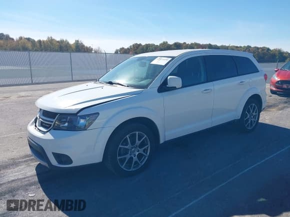 ✅ 2015 Dodge Journey R/T • VIN: 3C4PDDEG9FT611964 • Lot: 43521659. Wystawiony na IAAI z przebiegiem 176 098 mil. Bezpłatny archiwum sprzedaży aukcyjnych z USA i szczegółowy raport historii pojazdu na DreamBid. Zdjęcie 17.