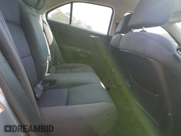 ✅ 2011 Suzuki Kizashi SE • VIN: JS2RF9A32B6110847 • Lot: 89837195. Wystawiony na Copart z przebiegiem 50 739 mil. Bezpłatny archiwum sprzedaży aukcyjnych z USA i szczegółowy raport historii pojazdu na DreamBid. Zdjęcie 10.