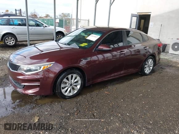 ✅ 2017 Kia Optima LX • VIN: 5XXGT4L34HG123426 • Lot: 43513017. Wystawiony na IAAI z przebiegiem 137 581 mil. Bezpłatny archiwum sprzedaży aukcyjnych z USA i szczegółowy raport historii pojazdu na DreamBid. Zdjęcie 2.