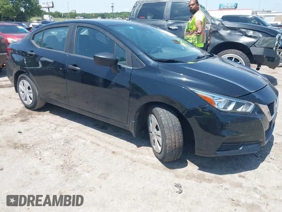 ✅ 2021 Nissan Versa S • VIN: 3N1CN8DV1ML881676 • Лот: 42837931. Опубликован ранее на IAAI с пробегом 48 180 миль. Бесплатный доступ к архиву аукционных продаж из США и подробный отчёт об истории автомобиля на DreamBid. Изображение 1.