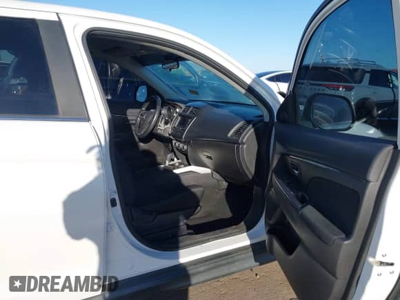 2014 Mitsubishi Outlander SE с VIN 4A4AP4AU6EE005473, выставлен на аукционе IAAI как лот 43439758 с пробегом 137 258 миль миль и . История ставок и продаж доступна на DreamBid. Изображение 5.