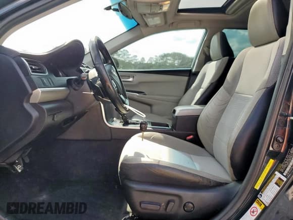 ✅ 2017 Toyota Camry XLE • VIN: 4T1BF1FK4HU346526 • Lot: 71798625. Wystawiony na Copart z przebiegiem 257 113 mil. Bezpłatny archiwum sprzedaży aukcyjnych z USA i szczegółowy raport historii pojazdu na DreamBid. Zdjęcie 7.