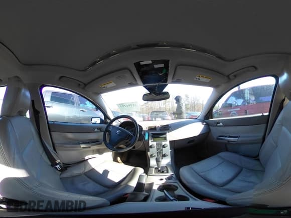 ✅ 2006 Volvo V50 • VIN: YV1MW682762190122 • Lot: 41281293. Listed on IAAI with 190,853 mi. Free auction sales archive from the USA and detailed vehicle history report at DreamBid. Image 18.