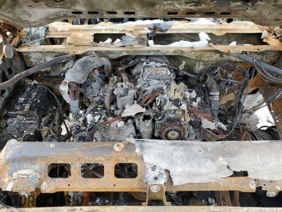 ✅ 2017 Chevrolet Silverado 2500HD Work Truck • VIN: 1GC1KUEY4HF195632 • Lot: 44781235. Wystawiony na Copart z przebiegiem Nie podano. Bezpłatny archiwum sprzedaży aukcyjnych z USA i szczegółowy raport historii pojazdu na DreamBid. Zdjęcie 11.