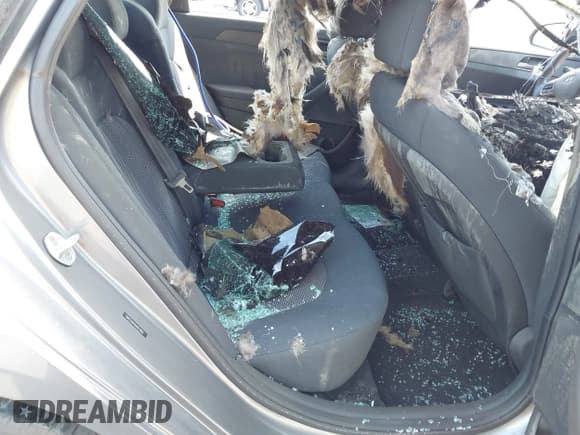 ✅ 2018 Hyundai Sonata SE • VIN: 5NPE24AF8JH613482 • Лот: 43201766. Опубликован ранее на IAAI с пробегом 79 356 миль. Бесплатный доступ к архиву аукционных продаж из США и подробный отчёт об истории автомобиля на DreamBid. Изображение 8.