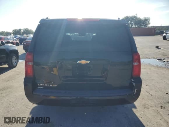 ✅ 2017 Chevrolet Suburban LT • VIN: 1GNSCHKC5HR116492 • Lot: 67053414. Wystawiony na Copart z przebiegiem 289 338 mil. Bezpłatny archiwum sprzedaży aukcyjnych z USA i szczegółowy raport historii pojazdu na DreamBid. Zdjęcie 6.