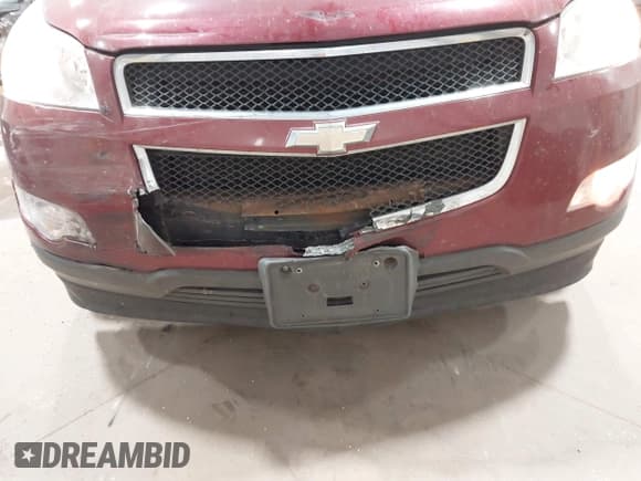 ✅ 2010 Chevrolet Traverse 1LT • VIN: 1GNLVFEDXAS144455 • Lot: 43410258. Wystawiony na IAAI z przebiegiem 159 271 mil. Bezpłatny archiwum sprzedaży aukcyjnych z USA i szczegółowy raport historii pojazdu na DreamBid. Zdjęcie 6.