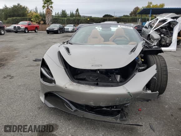 ✅ 2020 McLaren 720S • VIN: SBM14FCA2LW004382 • Lot: 81746894. Listed on Copart with Not provided. Free auction sales archive from the USA and detailed vehicle history report at DreamBid. Image 5.
