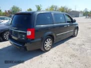 ✅ 2012 Chrysler Town & Country Touring L • VIN: 2C4RC1CG6CR412222 • Лот: 43249410. Опубликован ранее на IAAI с пробегом 199 374 миль. Бесплатный доступ к архиву аукционных продаж из США и подробный отчёт об истории автомобиля на DreamBid. Изображение 4.