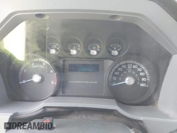 ✅ 2014 Ford F-250 XL • VIN: 1FT7W2AT0EEA37495 • Lot: 41847049. Wystawiony na IAAI z przebiegiem 317 635 mil. Bezpłatny archiwum sprzedaży aukcyjnych z USA i szczegółowy raport historii pojazdu na DreamBid. Zdjęcie 7.