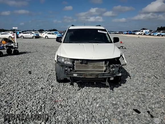 ✅ 2019 Dodge Journey SE • VIN: 3C4PDCBB5KT794342 • Lot: 85486415. Wystawiony na Copart z przebiegiem 181 784 mil. Bezpłatny archiwum sprzedaży aukcyjnych z USA i szczegółowy raport historii pojazdu na DreamBid. Zdjęcie 14.