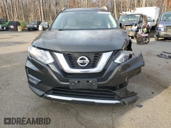 ✅ 2017 Nissan Rogue SV • VIN: 5N1AT2MV2HC732388 • Lot: 92695255. Wystawiony na Copart z przebiegiem 82 089 mil. Bezpłatny archiwum sprzedaży aukcyjnych z USA i szczegółowy raport historii pojazdu na DreamBid. Zdjęcie 5.