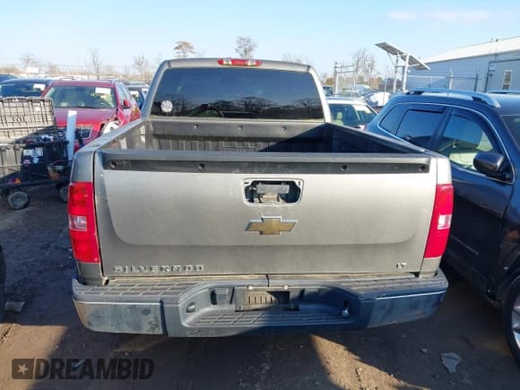 ✅ 2007 Chevrolet Silverado 1500 1LT • VIN: 1GCEK19C27Z631292 • Lot: 43704387. Listed on IAAI with 162,629 mi. Free auction sales archive from the USA and detailed vehicle history report at DreamBid. Image 16.