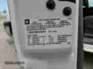 2005 Chevrolet Silverado 1500 Work Truck с VIN 1GCEC14XX5Z332010, выставлен на аукционе Copart как лот 52989865 с пробегом 221 958 миль миль и Чистый • Clean title. История ставок и продаж доступна на DreamBid. Изображение 12.