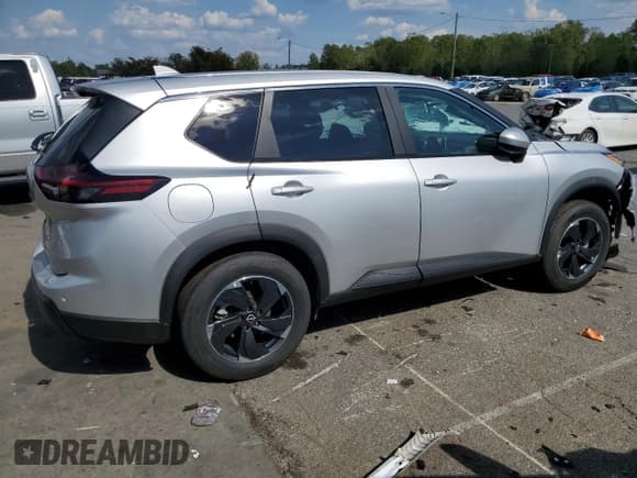 ✅ 2025 Nissan Rogue SV • VIN: 5N1BT3BB5SC809474 • Lot: 80695495. Listed on Copart with 9,853 mi. Free auction sales archive from the USA and detailed vehicle history report at DreamBid. Image 3.