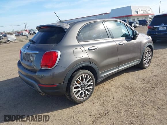 ✅ 2016 FIAT 500X Trekking • VIN: ZFBCFXCTXGP378762 • Lot: 43911084. Listed on IAAI with 124,193 mi. Free auction sales archive from the USA and detailed vehicle history report at DreamBid. Image 4.