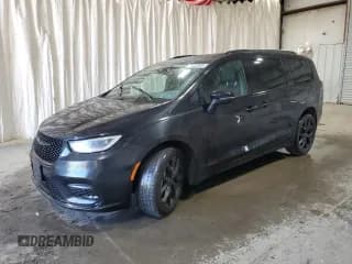 ✅ 2021 Chrysler Pacifica Touring L • VIN: 2C4RC3BG6MR554181 • Lot: 93222045. Wystawiony na Copart z przebiegiem 72 191 mil. Bezpłatny archiwum sprzedaży aukcyjnych z USA i szczegółowy raport historii pojazdu na DreamBid. Zdjęcie 1.