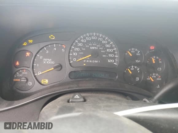 ✅ 2006 Chevrolet Silverado 2500HD LT2 • VIN: 1GCHK23D06F146802 • Lot: 46215855. Wystawiony na Copart z przebiegiem 296 034 mil. Bezpłatny archiwum sprzedaży aukcyjnych z USA i szczegółowy raport historii pojazdu na DreamBid. Zdjęcie 9.