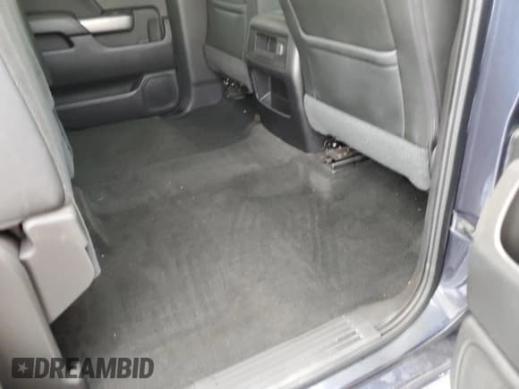 ✅ 2018 Chevrolet Silverado 1500 LTZ • VIN: 3GCUKSECXJG406276 • Лот: 74538784. Опубликован ранее на Copart с пробегом 97 927 миль. Бесплатный доступ к архиву аукционных продаж из США и подробный отчёт об истории автомобиля на DreamBid. Изображение 12.