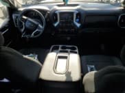 ✅ 2020 Chevrolet Silverado 1500 RST • VIN: 3GCUYEED0LG417007 • Lot: 82373475. Wystawiony na Copart z przebiegiem 80 490 mil. Bezpłatny archiwum sprzedaży aukcyjnych z USA i szczegółowy raport historii pojazdu na DreamBid. Zdjęcie 8.