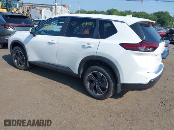 ✅ 2025 Nissan Rogue SV • VIN: JN8BT3BB1SW144743 • Lot: 42755863. Listed on IAAI with 5,706 mi. Free auction sales archive from the USA and detailed vehicle history report at DreamBid. Image 3.
