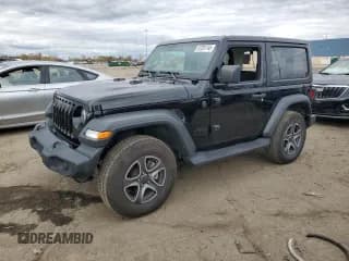 ✅ 2023 Jeep Wrangler Sport • VIN: 1C4GJXAN7PW533453 • Лот: 87201745. Опубликован ранее на Copart с пробегом 11 820 миль. Бесплатный доступ к архиву аукционных продаж из США и подробный отчёт об истории автомобиля на DreamBid. Изображение 1.