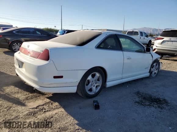 1999 Honda Accord EX с VIN 1HGCG2250XA013432, выставлен на аукционе Copart как лот 84782095 с пробегом 144 541 миль миль и Списание • Salvage title. История ставок и продаж доступна на DreamBid. Изображение 3.