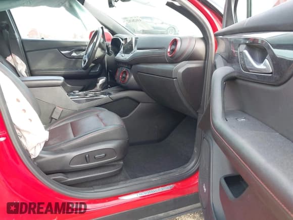 ✅ 2020 Chevrolet Blazer RS • VIN: 3GNKBERS0LS632473 • Lot: 43620262. Listed on IAAI with 81,340 mi. Free auction sales archive from the USA and detailed vehicle history report at DreamBid. Image 5.