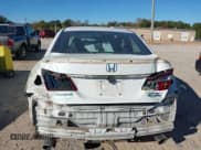 ✅ 2017 Honda Accord Sport SE • VIN: 1HGCR2F17HA047290 • Lot: 43450126. Wystawiony na IAAI z przebiegiem 58 225 mil. Bezpłatny archiwum sprzedaży aukcyjnych z USA i szczegółowy raport historii pojazdu na DreamBid. Zdjęcie 16.