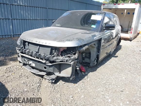 ✅ 2019 Land Rover Range Rover Sport Dynamic • VIN: SALWR2RE1KA818692 • Lot: 43136784. Wystawiony na IAAI z przebiegiem 79 614 mil. Bezpłatny archiwum sprzedaży aukcyjnych z USA i szczegółowy raport historii pojazdu na DreamBid. Zdjęcie 2.