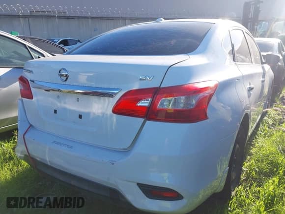 ✅ 2017 Nissan Sentra SV • VIN: 3N1AB7AP3HL639333 • Лот: 43416742. Опубликован ранее на IAAI с пробегом 125 445 миль. Бесплатный доступ к архиву аукционных продаж из США и подробный отчёт об истории автомобиля на DreamBid. Изображение 4.