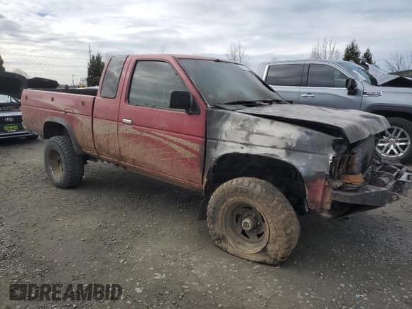 ✅ 1996 Nissan Frontier XE • VIN: 1N6SD16Y4TC384266 • Лот: 46114575. Опубликован ранее на Copart с пробегом Не указан. Бесплатный доступ к архиву аукционных продаж из США и подробный отчёт об истории автомобиля на DreamBid. Изображение 4.