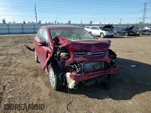 ✅ 2015 Ford C-Max SEL • VIN: 1FADP5BUXFL113817 • Лот: 82744845. Опубликован ранее на Copart с пробегом Не указан. Бесплатный доступ к архиву аукционных продаж из США и подробный отчёт об истории автомобиля на DreamBid. Изображение 14.