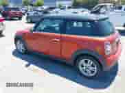 2013 MINI Hardtop z VIN WMWSU3C54DT545660, wystawiony jako IAAI lot #42737468 z przebiegiem 41 059 mil mil oraz . Historia ofert i sprzedaży dostępna na DreamBid. Obrazek 3.