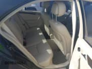 ✅ 2007 Mercedes-Benz C 280 Luxury • VIN: WDBRF92H67F927913 • Lot: 42249769. Wystawiony na IAAI z przebiegiem Nie podano. Bezpłatny archiwum sprzedaży aukcyjnych z USA i szczegółowy raport historii pojazdu na DreamBid. Zdjęcie 8.