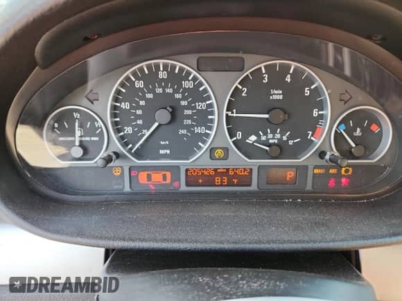 2005 BMW 3 Series 325xi with VIN WBAEU33485PR14793, listed as a Copart auction lot 85345015 with 205,426 mi miles and Salvage title. Bid and sale history available at DreamBid. Image 9.