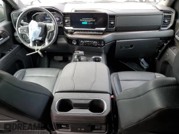 ✅ 2024 Chevrolet Silverado 1500 LT Trail Boss • VIN: 3GCUDFE82RG137103 • Лот: 84607875. Опубликован ранее на Copart с пробегом 10 535 миль. Бесплатный доступ к архиву аукционных продаж из США и подробный отчёт об истории автомобиля на DreamBid. Изображение 8.